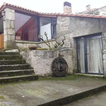 A Casa De Mateu アパート ポンテベドラ