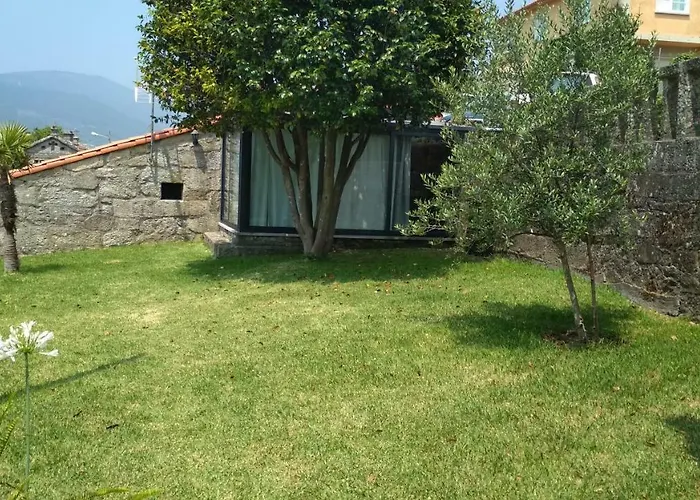 A Casa De Mateu アパート